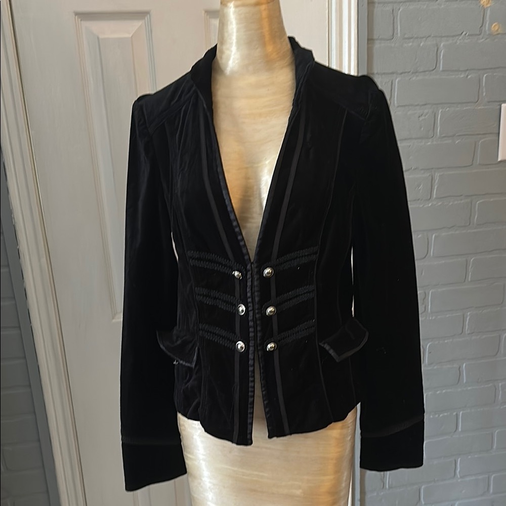 Elegant Black Velvet Women's Jacket